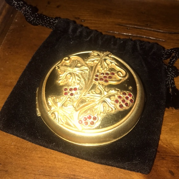 VINTAGE Estee Lauder Limited Edition Refillable Compact - Picture 3 of 5